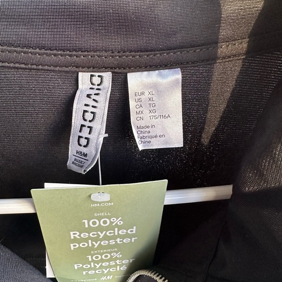 H&M Cropped Quarter Zip - Picture 2 of 3